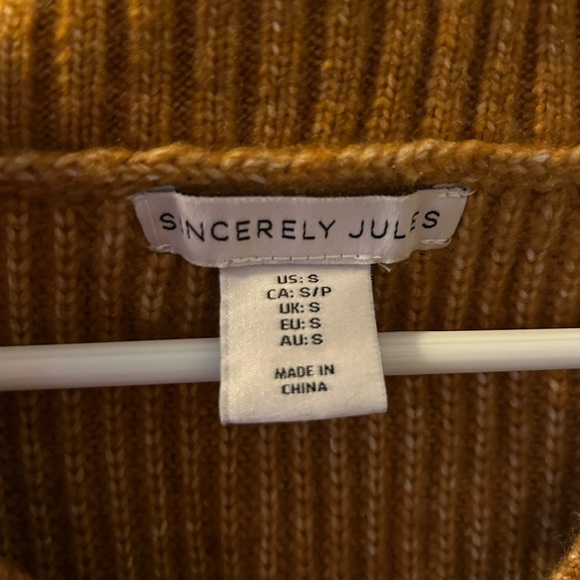 Sincerely Jules orange/yellow V-Neck Cable Knit Sweater Vest - Picture 2 of 3